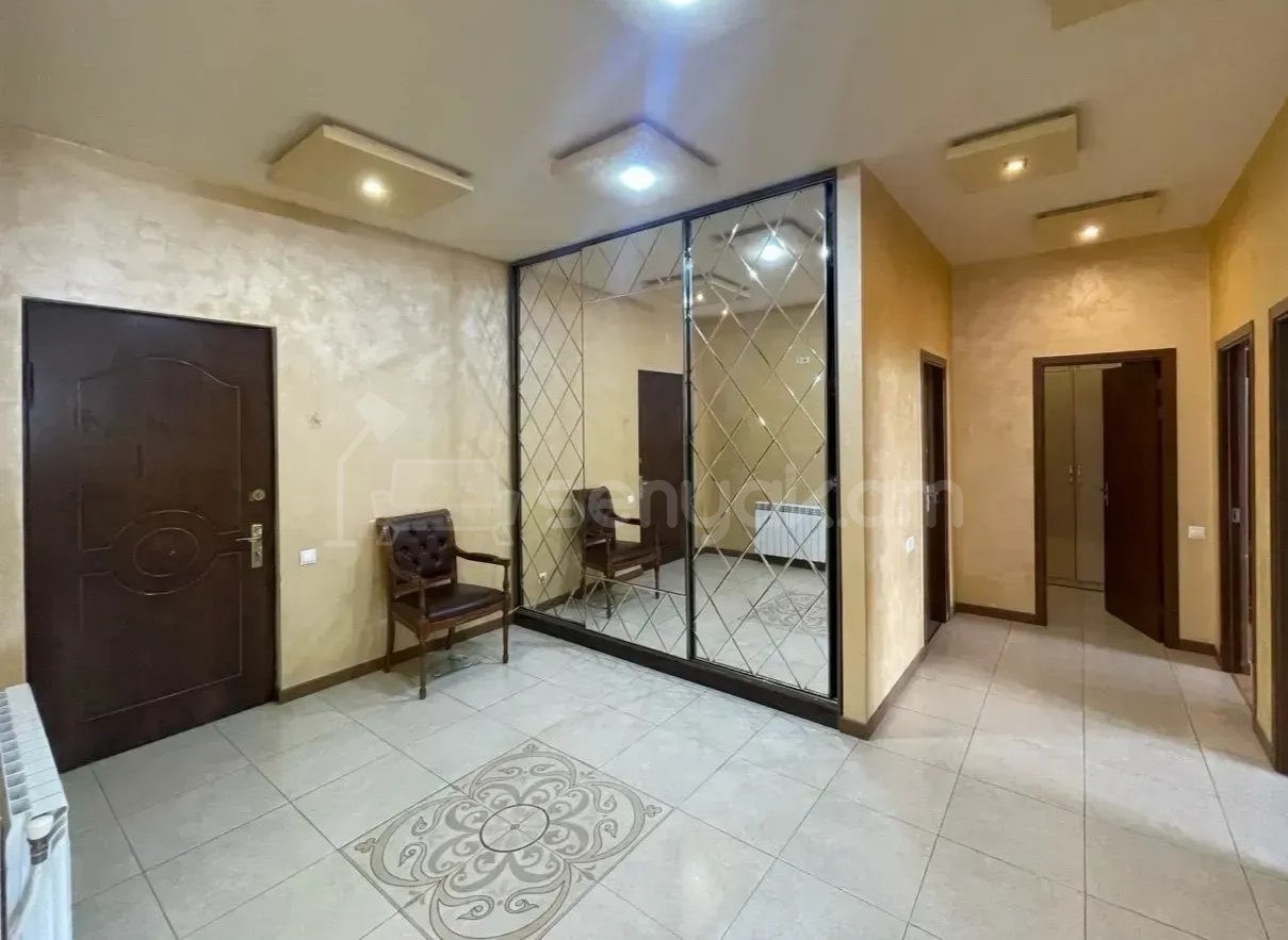 3 Սենյականոց Բնակարան Նորակառույցում, 112քմ, 13/16 հարկ, Կապիտալ Վերանորոգված