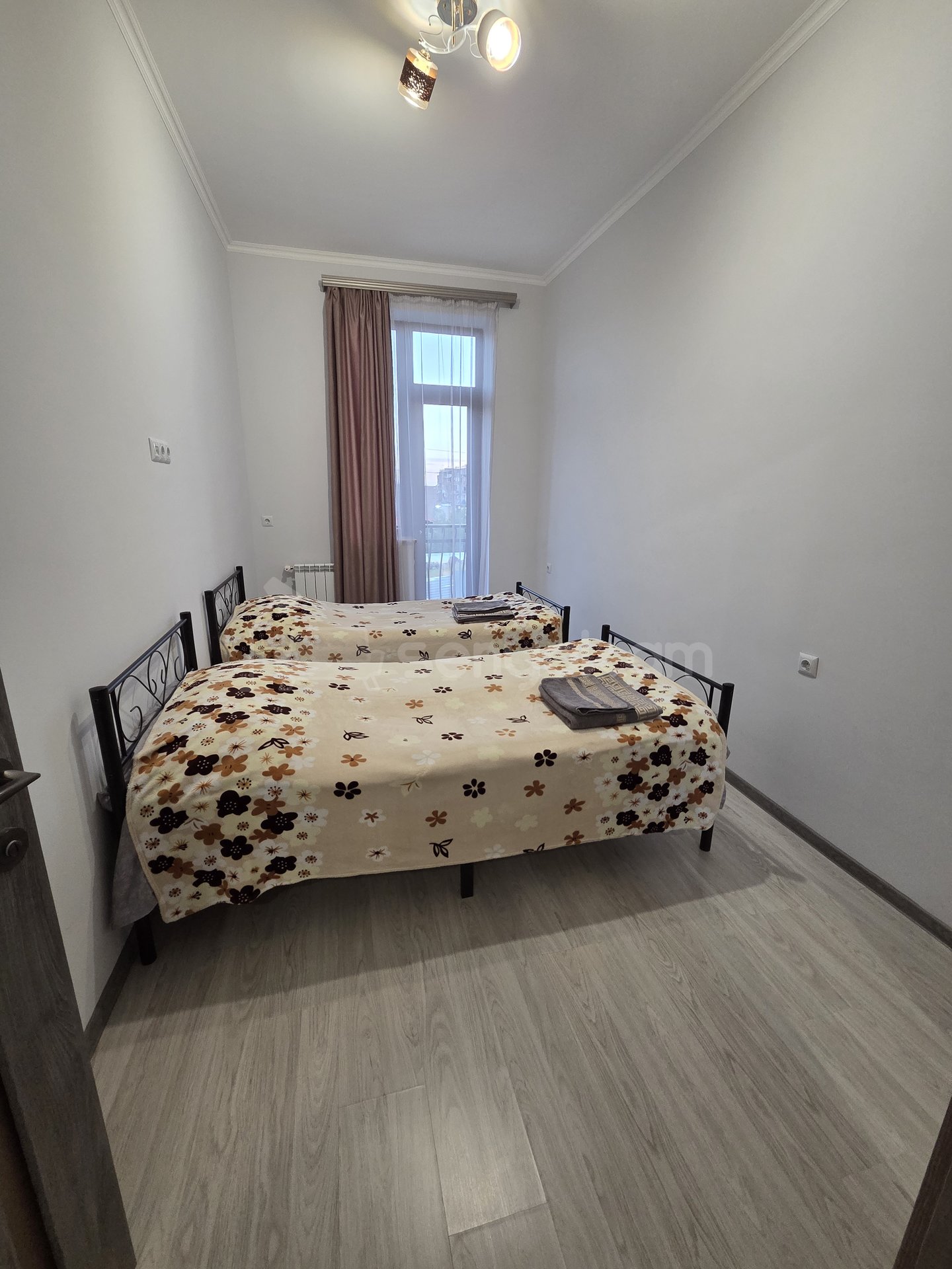 3 Սենյականոց Բնակարան, 65քմ, 1/4 հարկ, Կապիտալ Վերանորոգված