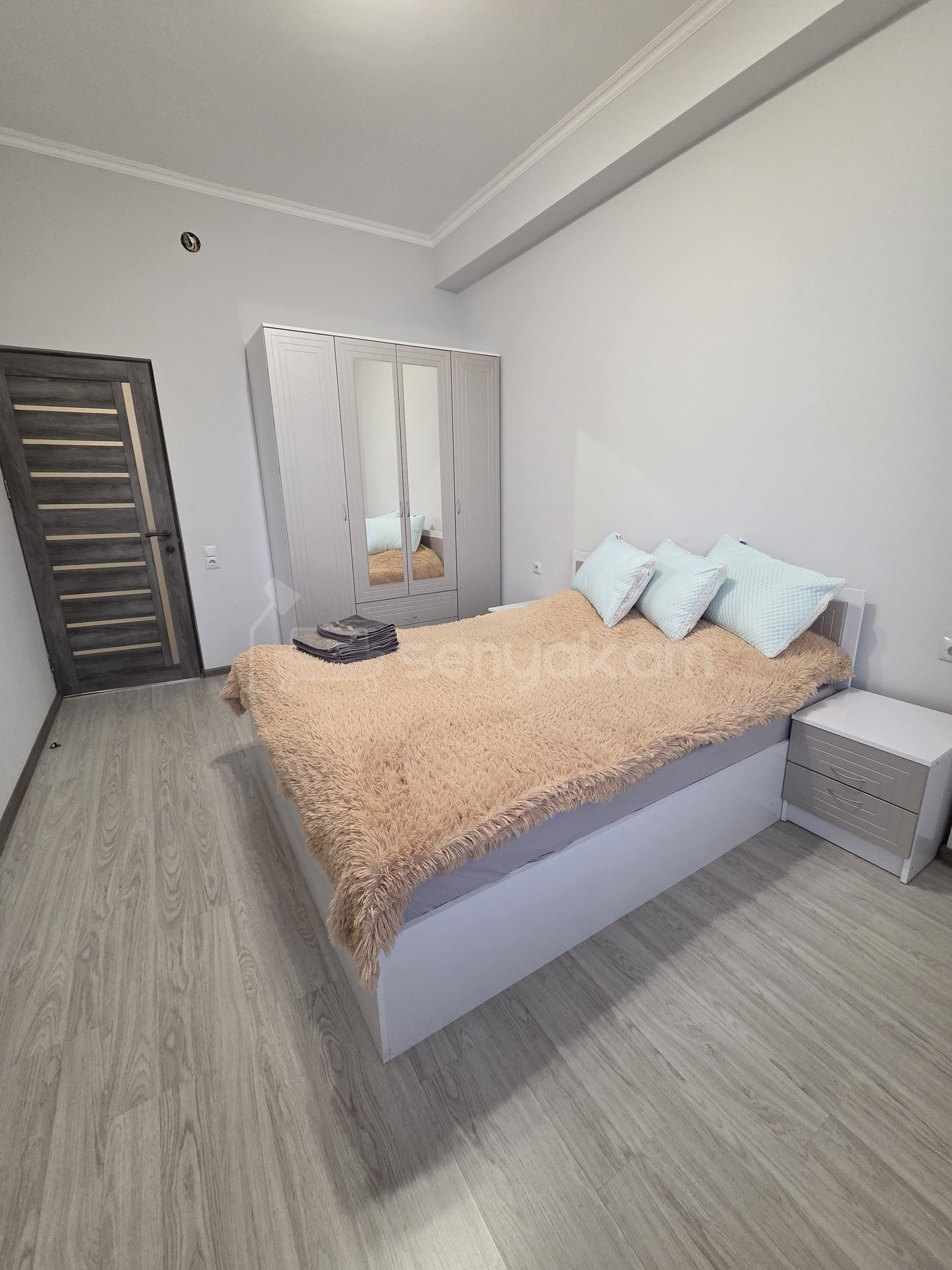 3 Սենյականոց Բնակարան, 65քմ, 1/4 հարկ, Կապիտալ Վերանորոգված