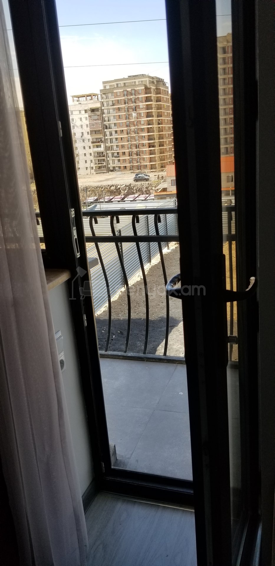 3 Սենյականոց Բնակարան, 65քմ, 1/4 հարկ, Կապիտալ Վերանորոգված