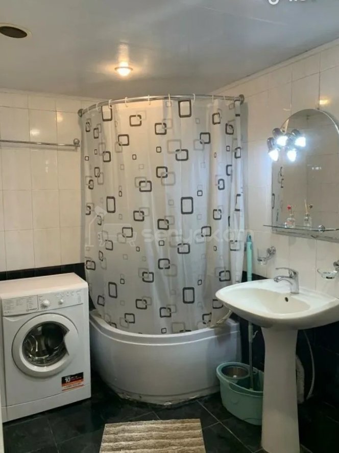 2 Սենյականոց Բնակարան, 65քմ, 3/9 հարկ, Կապիտալ Վերանորոգված, Կահավորված, Արևկող