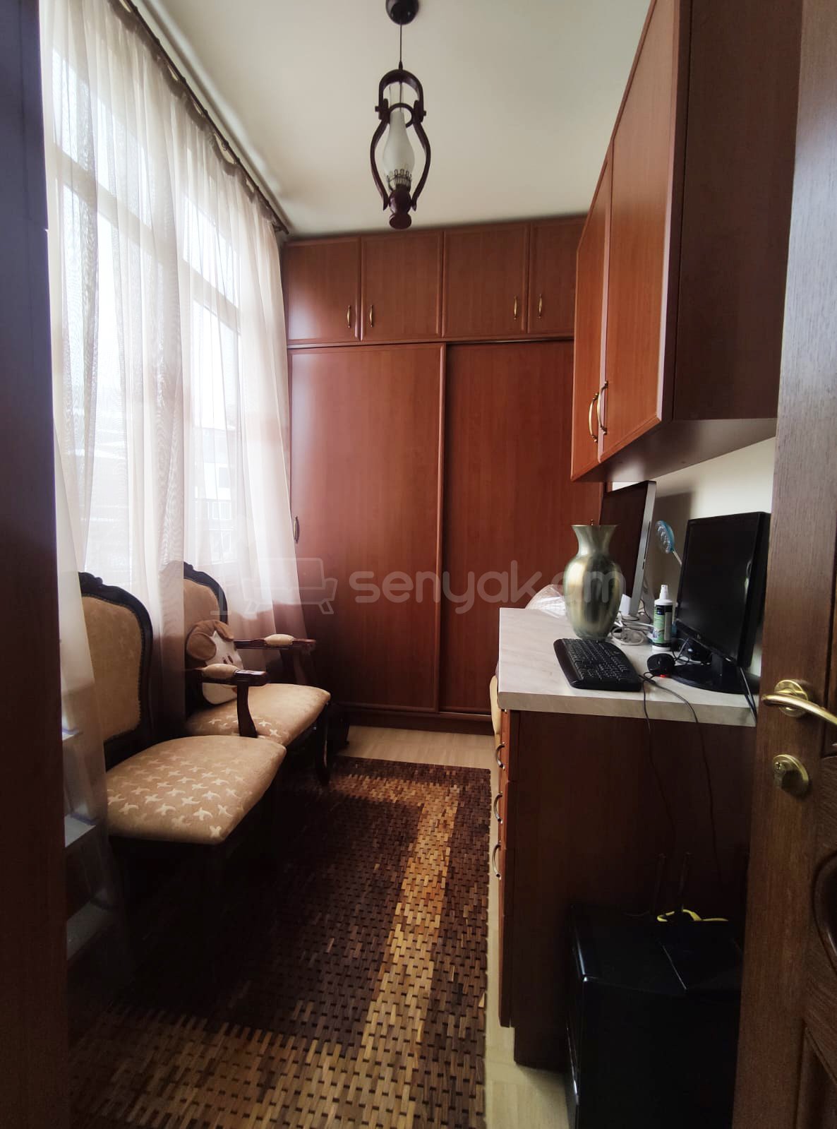 4 Սենյականոց Բնակարան Քարե Շենքում, 96քմ, 3/4 հարկ, Կապիտալ Վերանորոգված