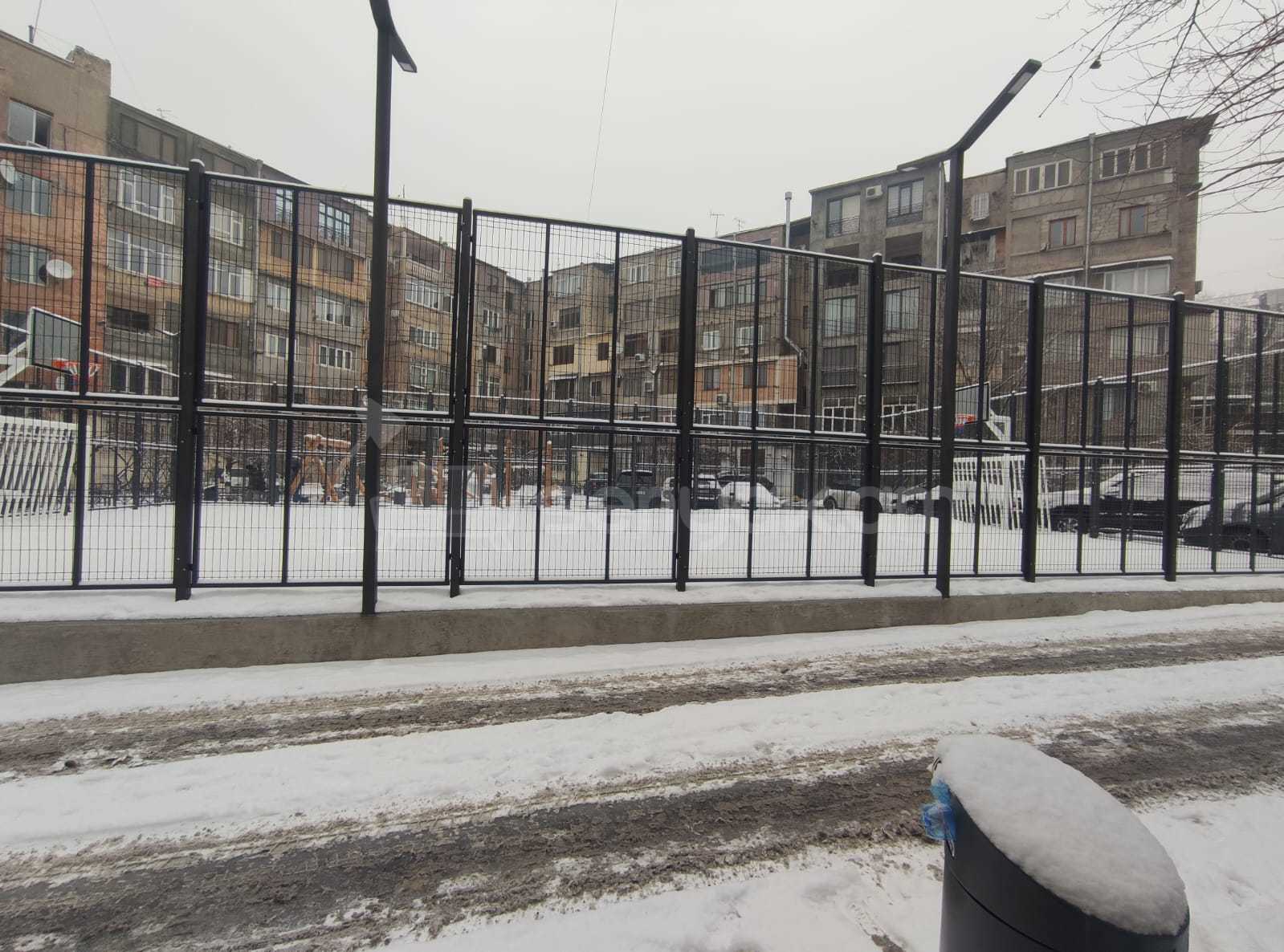 4 Սենյականոց Բնակարան Քարե Շենքում, 96քմ, 3/4 հարկ, Կապիտալ Վերանորոգված