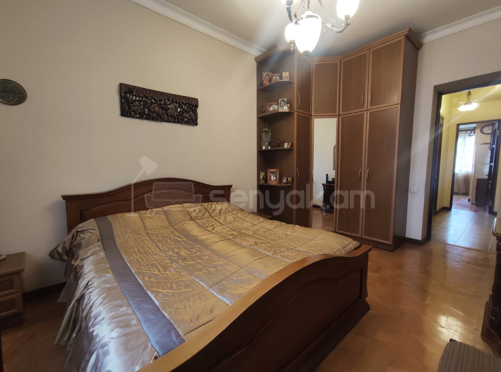 4 Սենյականոց Բնակարան Քարե Շենքում, 96քմ, 3/4 հարկ, Կապիտալ Վերանորոգված