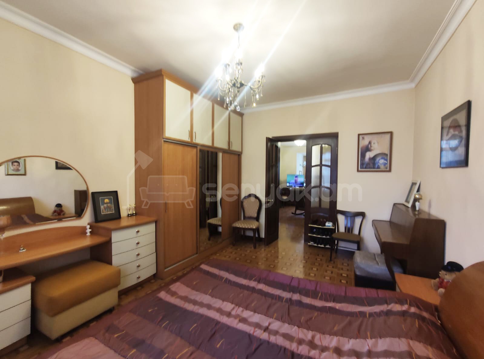 4 Սենյականոց Բնակարան Քարե Շենքում, 96քմ, 3/4 հարկ, Կապիտալ Վերանորոգված