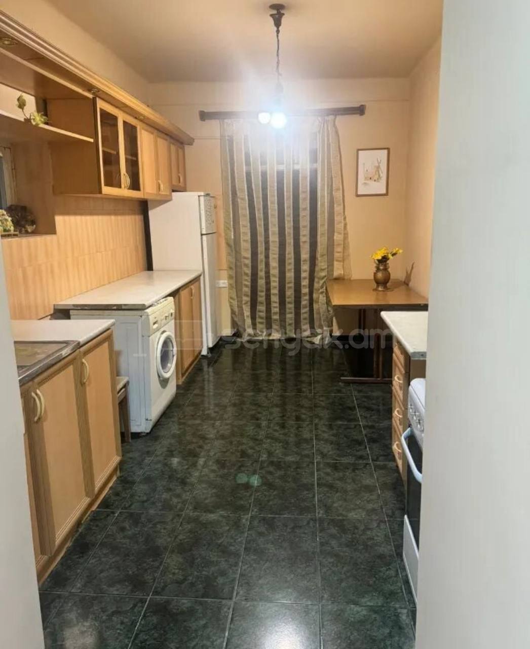 3 Սենյականոց Սեփական Տուն, 80քմ, Նորմալ Վիճակում, Կահավորված