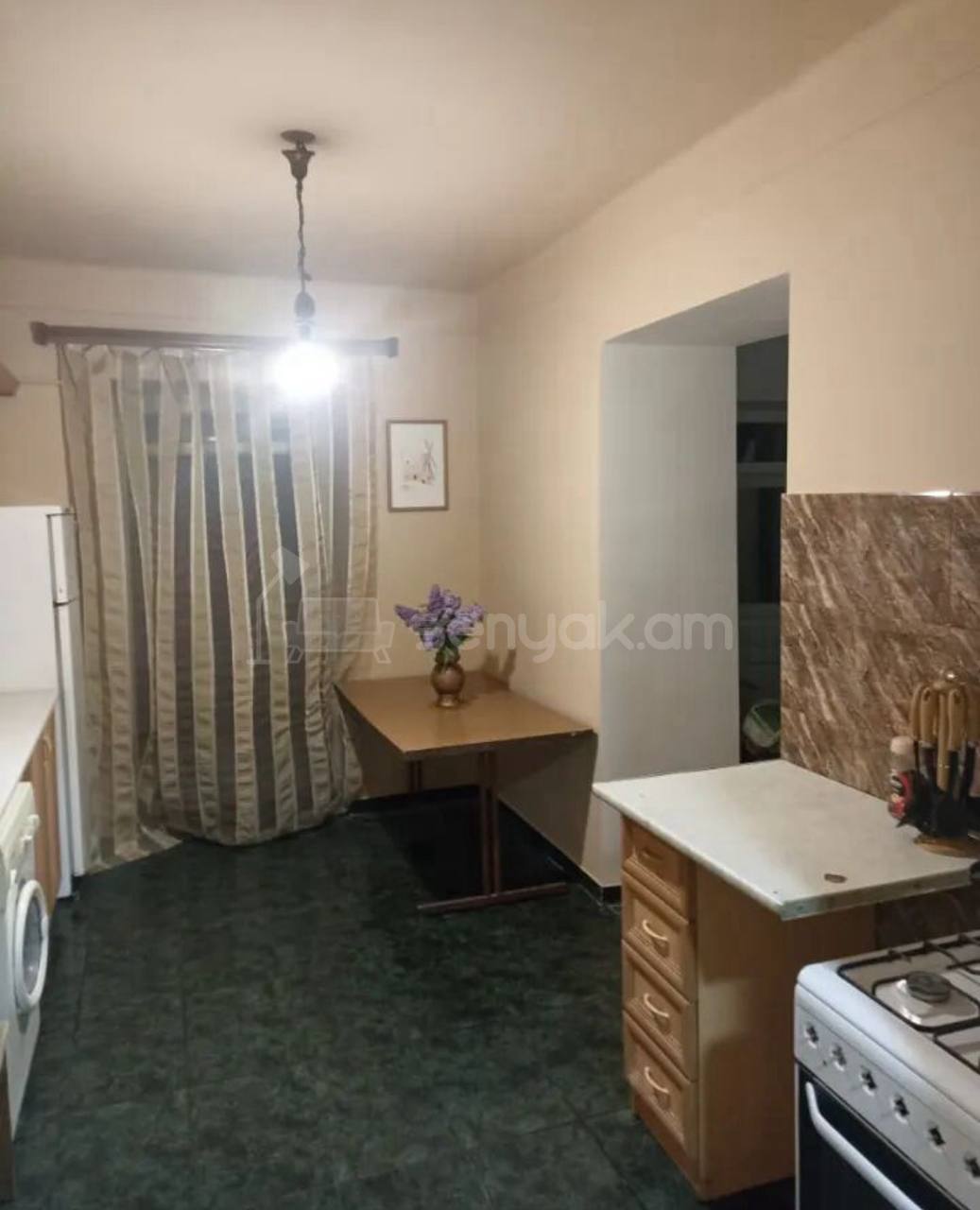 3 Սենյականոց Սեփական Տուն, 80քմ, Նորմալ Վիճակում, Կահավորված