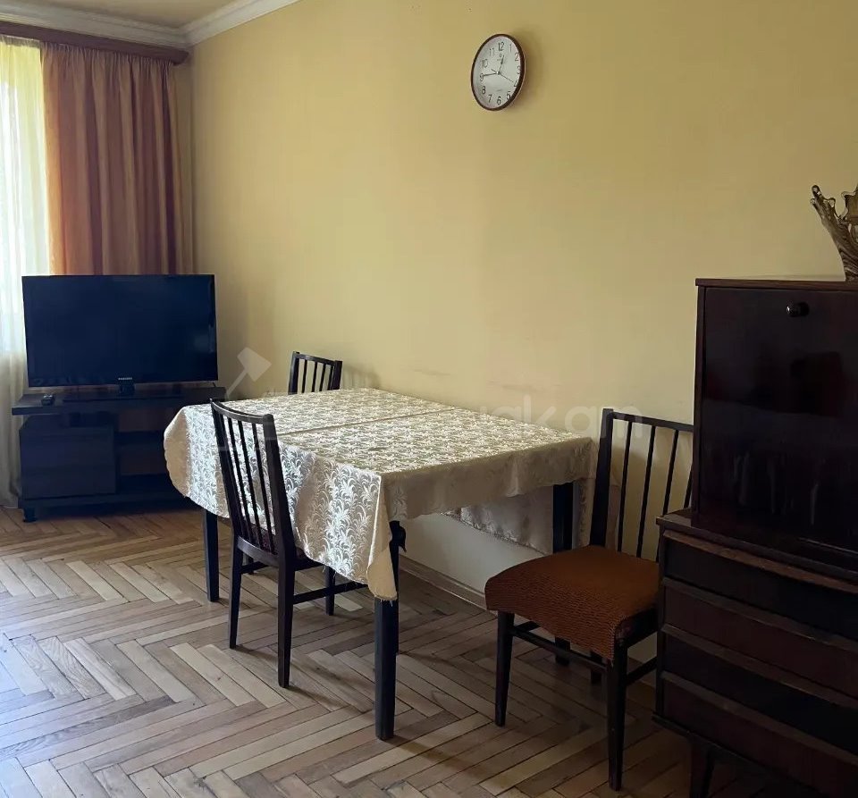 3 Սենյականոց Բնակարան, 77քմ, 4/4 հարկ, Կոսմետիկ Վերանորոգված