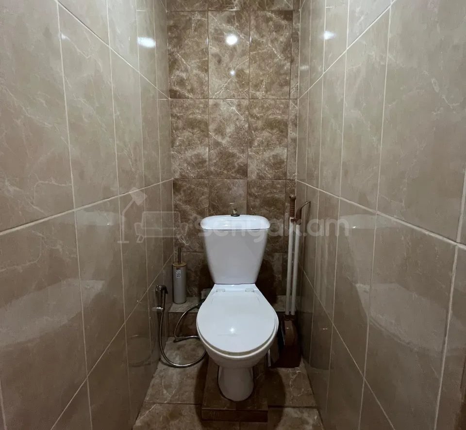 3 Սենյականոց Բնակարան, 77քմ, 4/4 հարկ, Կոսմետիկ Վերանորոգված