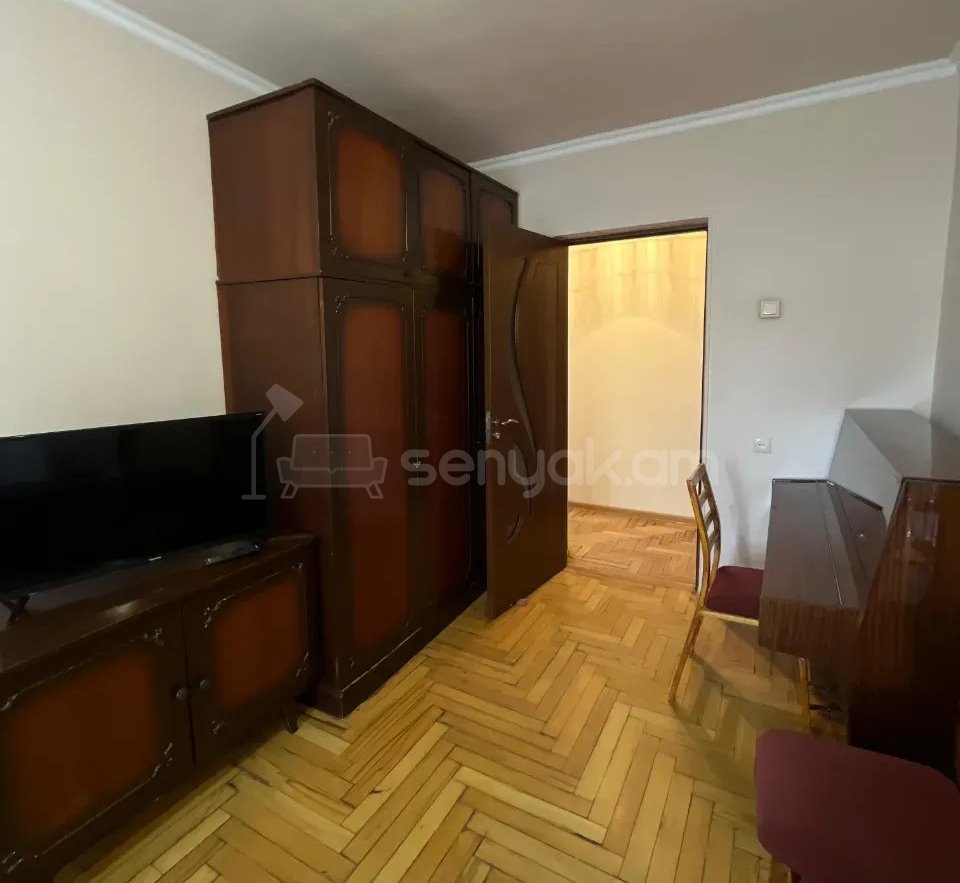 3 Սենյականոց Բնակարան, 77քմ, 4/4 հարկ, Կոսմետիկ Վերանորոգված