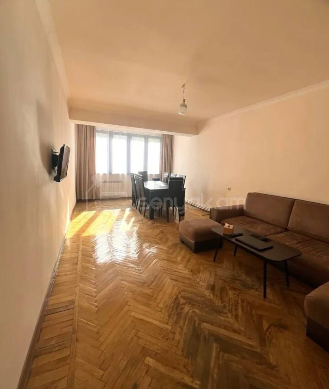 4 Սենյականոց Բնակարան Քարե Շենքում, 94քմ, 3/5 հարկ, Կապիտալ Վերանորոգված