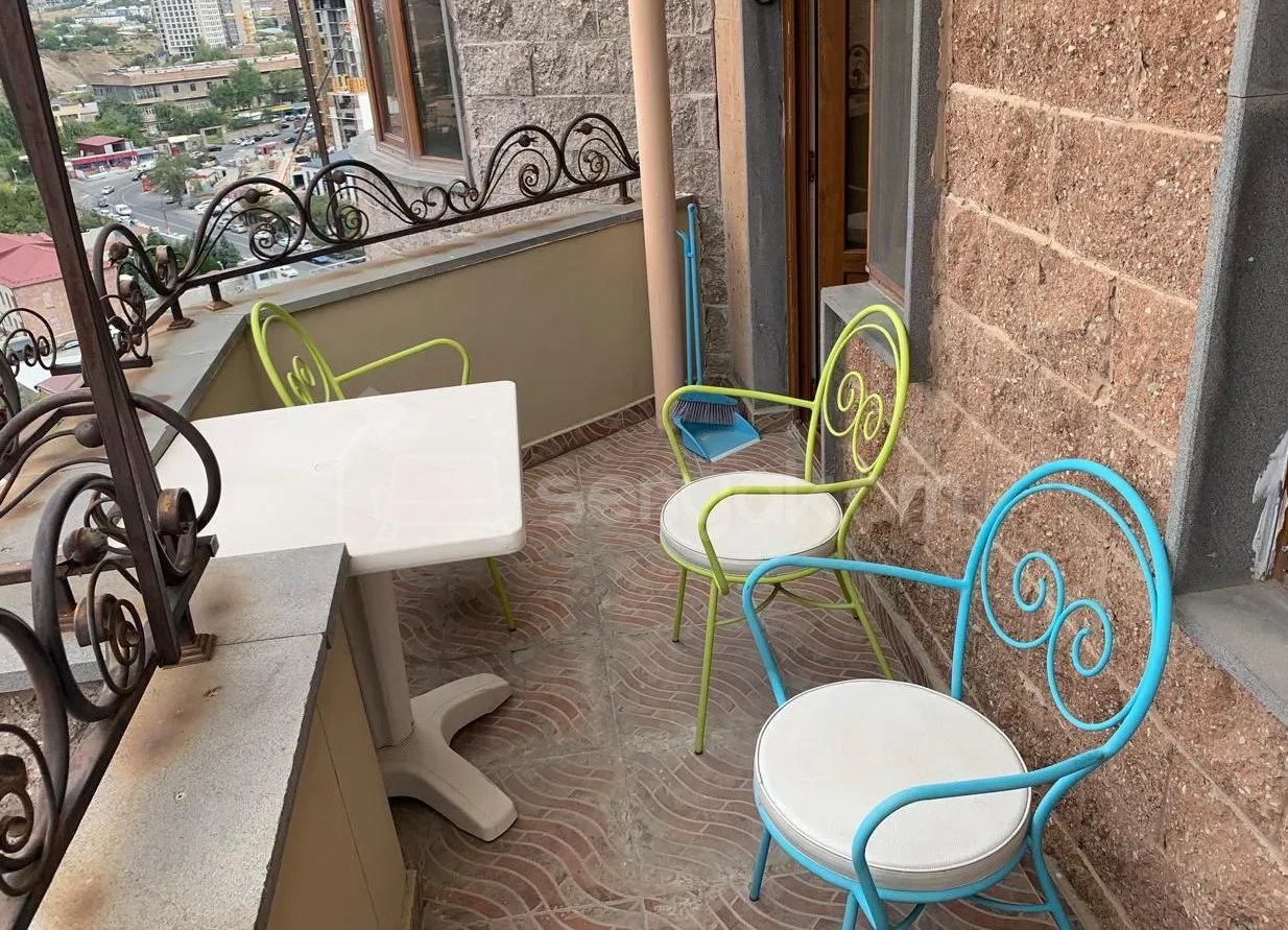 4 Սենյականոց Բնակարան Նորակառույցում, 125քմ, 14/14 հարկ, Կապիտալ Վերանորոգված