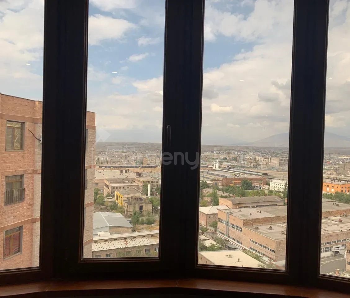 4 Սենյականոց Բնակարան Նորակառույցում, 125քմ, 14/14 հարկ, Կապիտալ Վերանորոգված