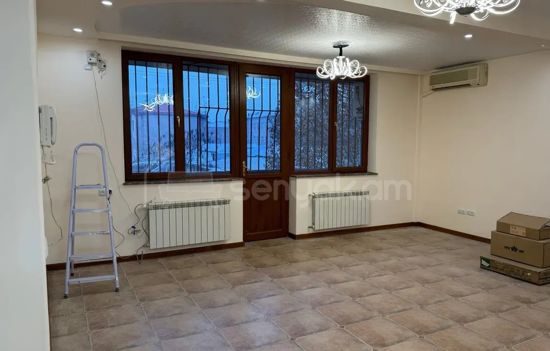 3 Սենյականոց Բնակարան Նորակառույցում, 135քմ, 3/4 հարկ, Կապիտալ Վերանորոգված