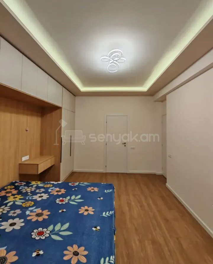 5 Սենյականոց Բնակարան Նորակառույցում, 122քմ, 6/14 հարկ, Կապիտալ Վերանորոգված