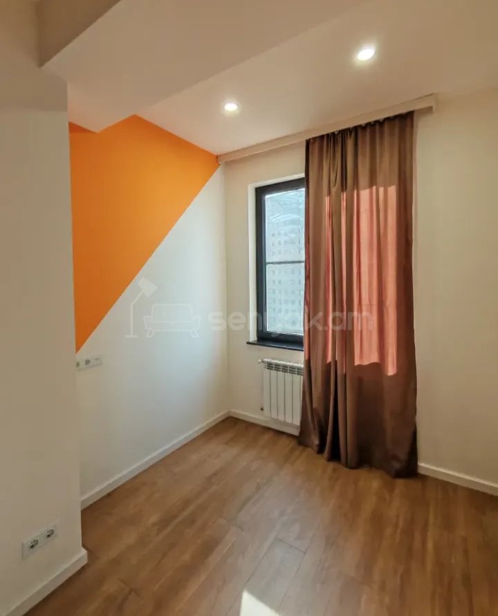 5 Սենյականոց Բնակարան Նորակառույցում, 122քմ, 6/14 հարկ, Կապիտալ Վերանորոգված