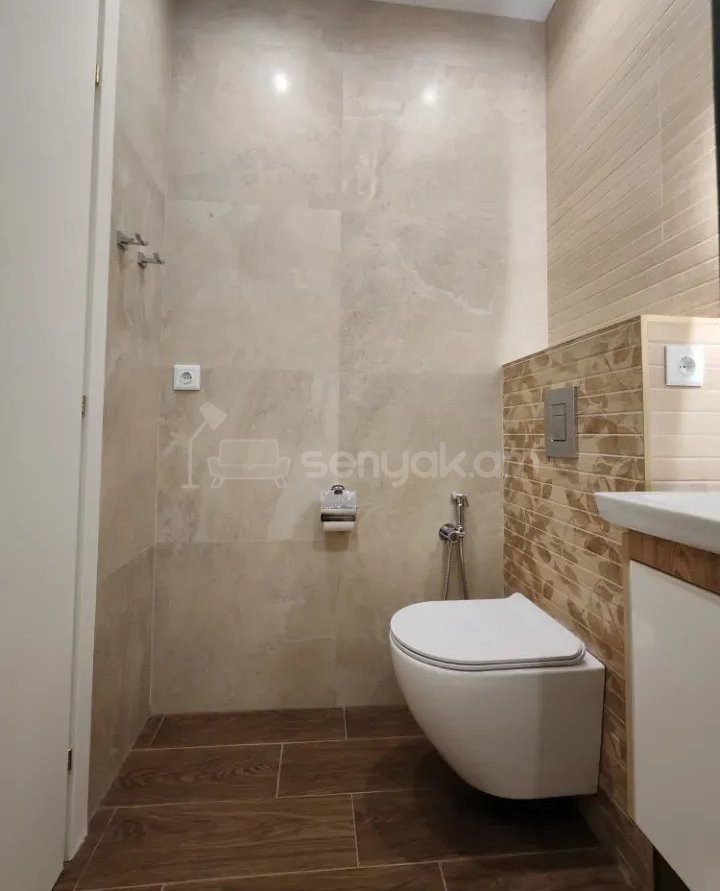 5 Սենյականոց Բնակարան Նորակառույցում, 122քմ, 6/14 հարկ, Կապիտալ Վերանորոգված