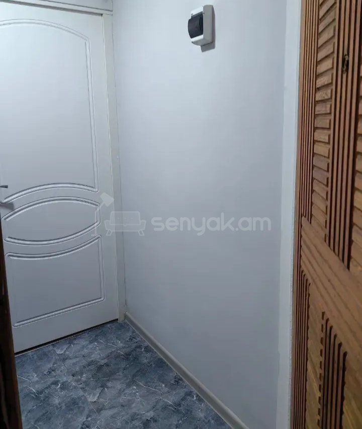 1 Սենյականոց Բնակարան Քարե Շենքում, 35քմ, 2/2 հարկ, Կապիտալ Վերանորոգված, Կահավորված, Արևկող