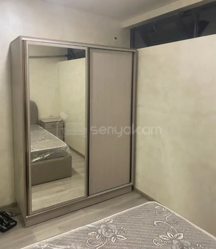 2 Սենյականոց Բնակարան Քարե Շենքում, 56քմ, 2/2 հարկ, Կապիտալ Վերանորոգված, Կահավորված