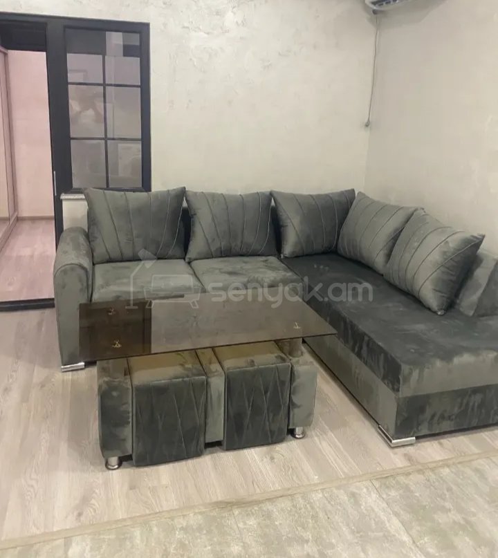 2 Սենյականոց Բնակարան Քարե Շենքում, 56քմ, 2/2 հարկ, Կապիտալ Վերանորոգված, Կահավորված