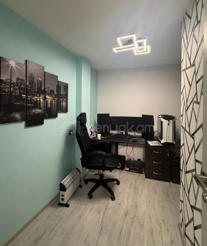 3 Սենյականոց Բնակարան Քարե Շենքում, 68քմ, 1/1 հարկ, Կապիտալ Վերանորոգված, Կահավորված