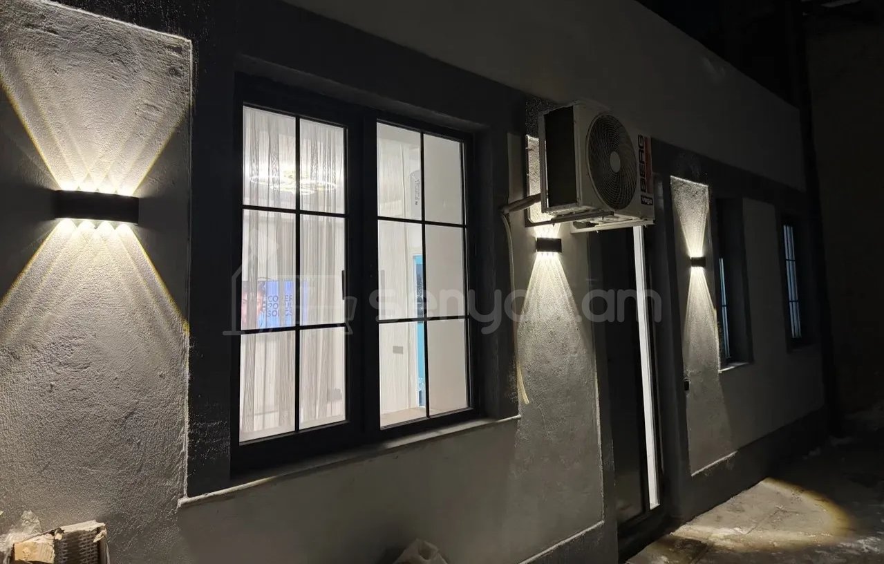 3 Սենյականոց Բնակարան Քարե Շենքում, 68քմ, 1/1 հարկ, Կապիտալ Վերանորոգված, Կահավորված