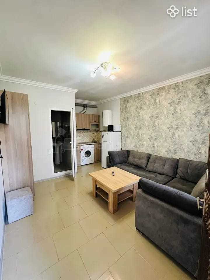 2 Սենյականոց Բնակարան Քարե Շենքում, 45քմ, 1/1 հարկ, Նորմալ Վիճակում, Կահավորված