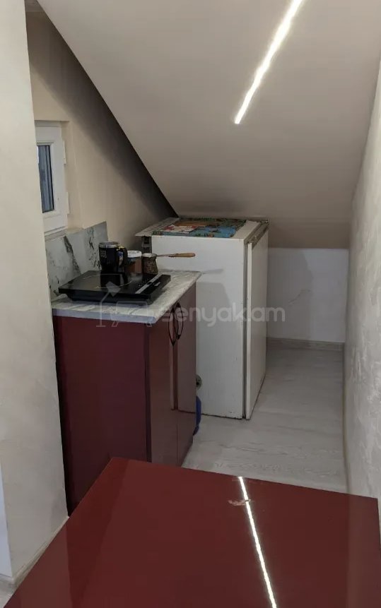 2 Սենյականոց Բնակարան Քարե Շենքում, 50քմ, 1/1 հարկ, Նորմալ Վիճակում, Կահավորված