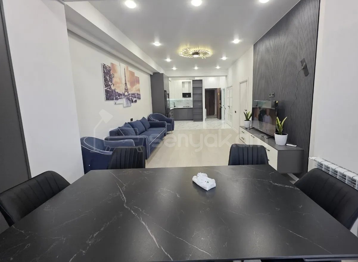 3 Սենյականոց Բնակարան Նորակառույցում, 74քմ, 17/18 հարկ, Կապիտալ Վերանորոգված