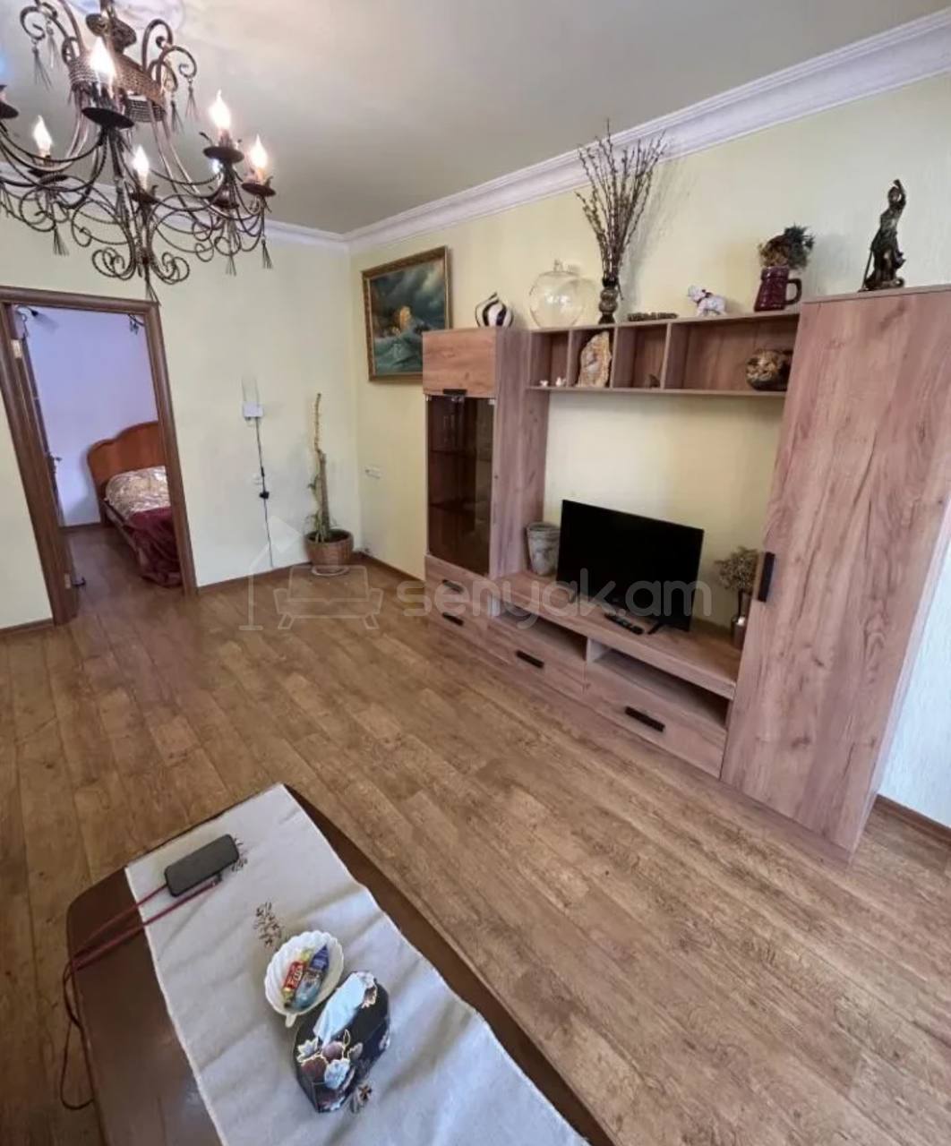 2 Սենյականոց Բնակարան Քարե Շենքում, 47քմ, 2/5 հարկ, Կապիտալ Վերանորոգված, Կահավորված