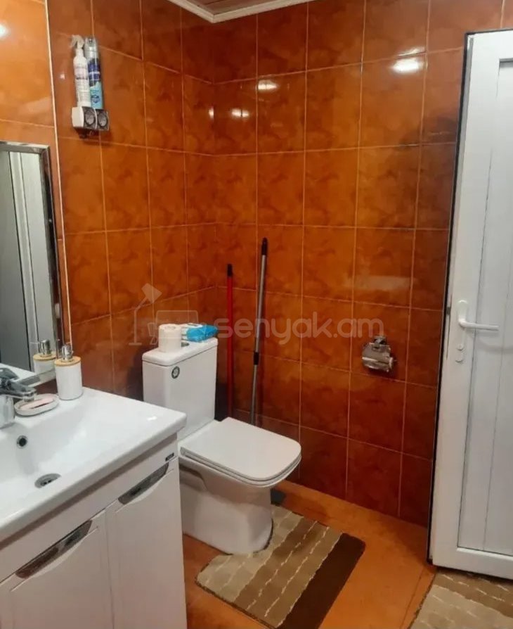 4 Սենյականոց Բնակարան, 90քմ, 7/9 հարկ, Կապիտալ Վերանորոգված