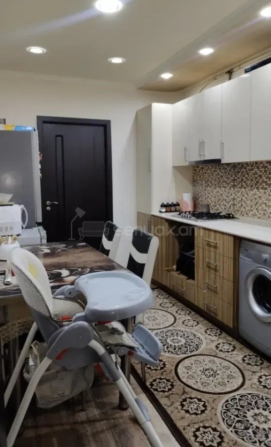 2 Սենյականոց Բնակարան, 74քմ, 2/16 հարկ, Կապիտալ Վերանորոգված