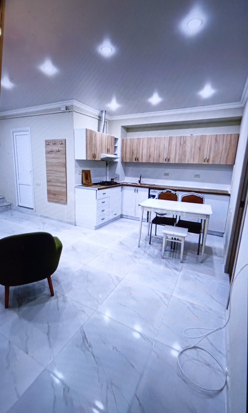 3 Սենյականոց Սեփական Տուն, 80քմ, Կապիտալ Վերանորոգված, Կահավորված