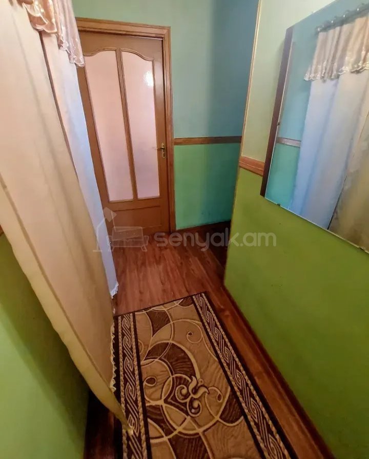 3 Սենյականոց Բնակարան Քարե Շենքում, 56քմ, 4/5 հարկ, Կոսմետիկ Վերանորոգված