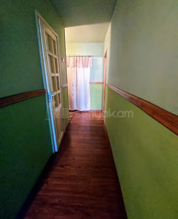 3 Սենյականոց Բնակարան Քարե Շենքում, 56քմ, 4/5 հարկ, Կոսմետիկ Վերանորոգված