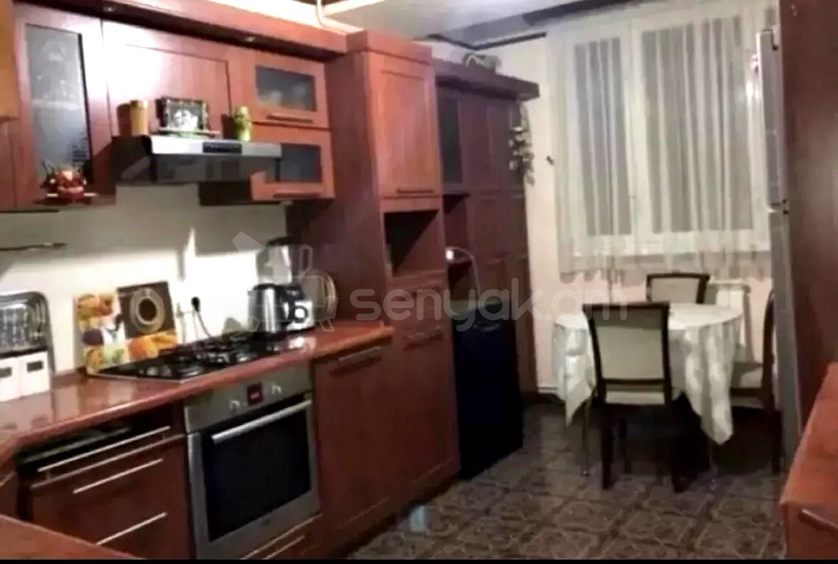 4 Սենյականոց Բնակարան, 94քմ, 3/12 հարկ, Կապիտալ Վերանորոգված