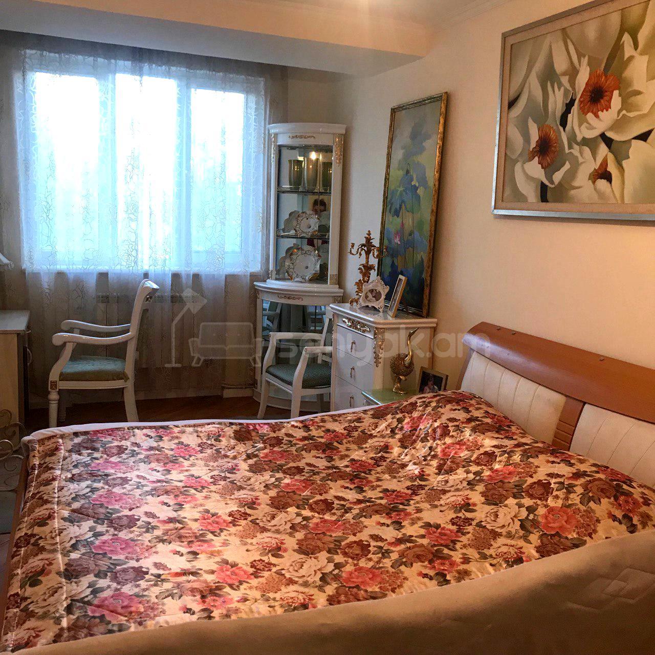 4 Սենյականոց Բնակարան, 94քմ, 3/12 հարկ, Կապիտալ Վերանորոգված