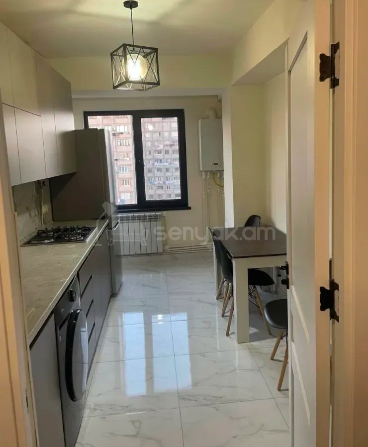 3 Սենյականոց Բնակարան, 85քմ, 13/14 հարկ, Նորմալ Վիճակում, Կահավորված