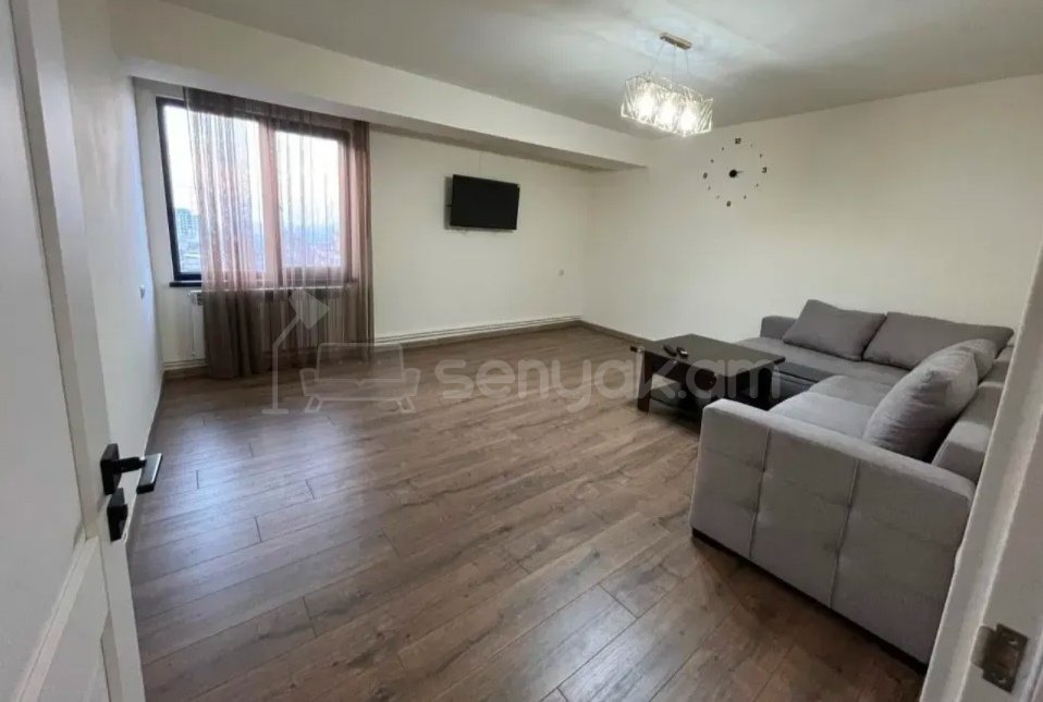 3 Սենյականոց Բնակարան, 85քմ, 13/14 հարկ, Նորմալ Վիճակում, Կահավորված