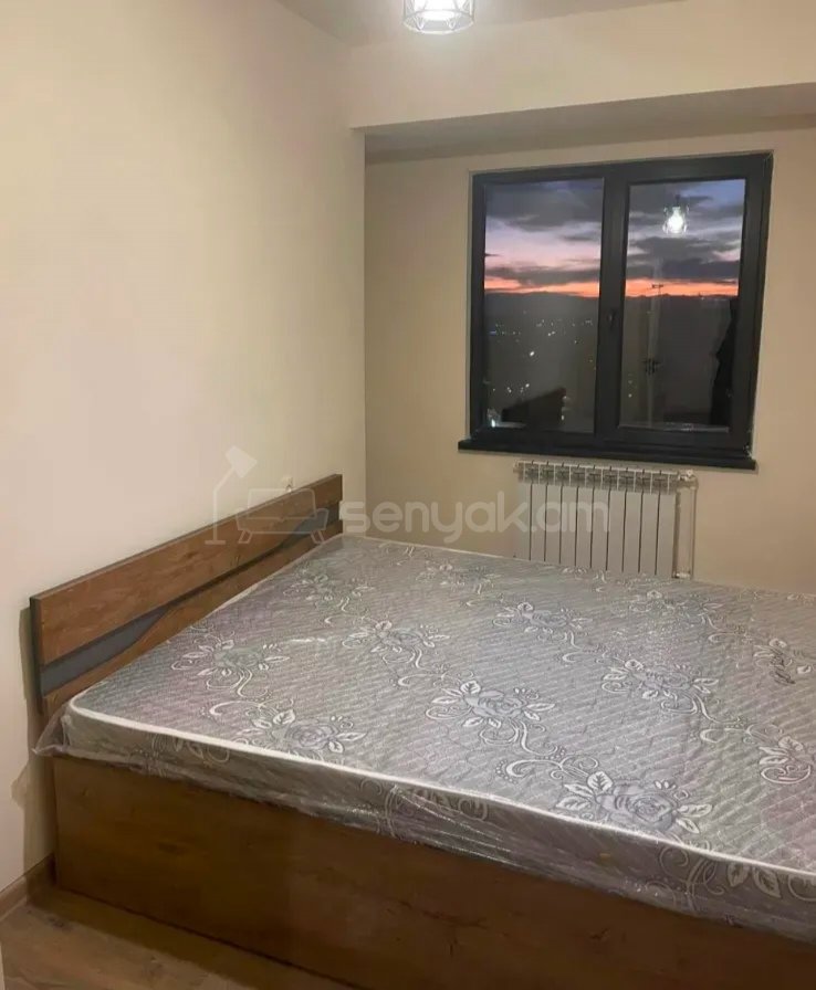 3 Սենյականոց Բնակարան, 85քմ, 13/14 հարկ, Նորմալ Վիճակում, Կահավորված