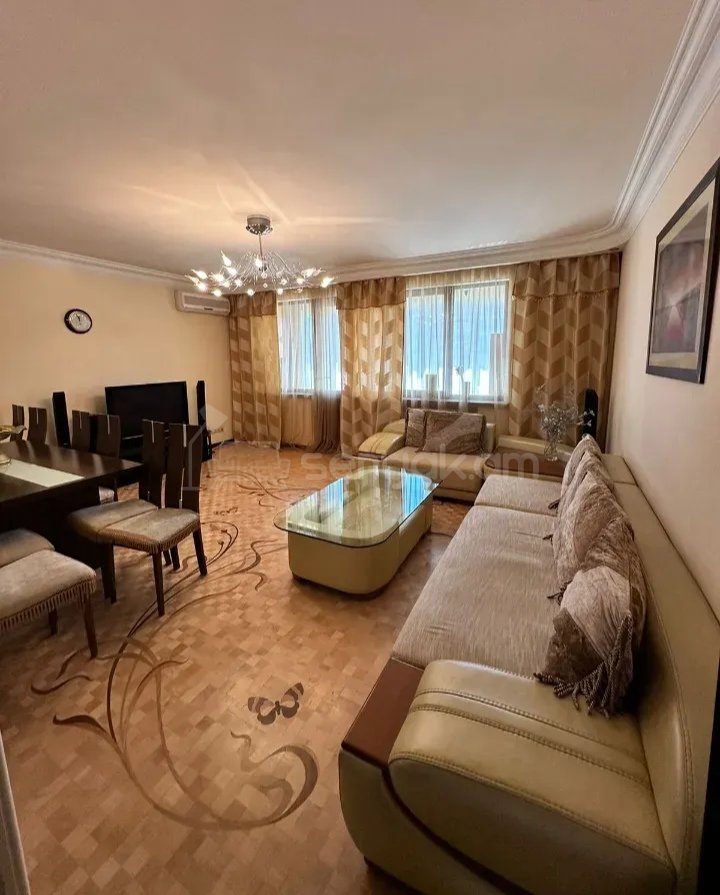 3 Սենյականոց Բնակարան, 80քմ, 5/9 հարկ, Նորմալ Վիճակում, Կահավորված