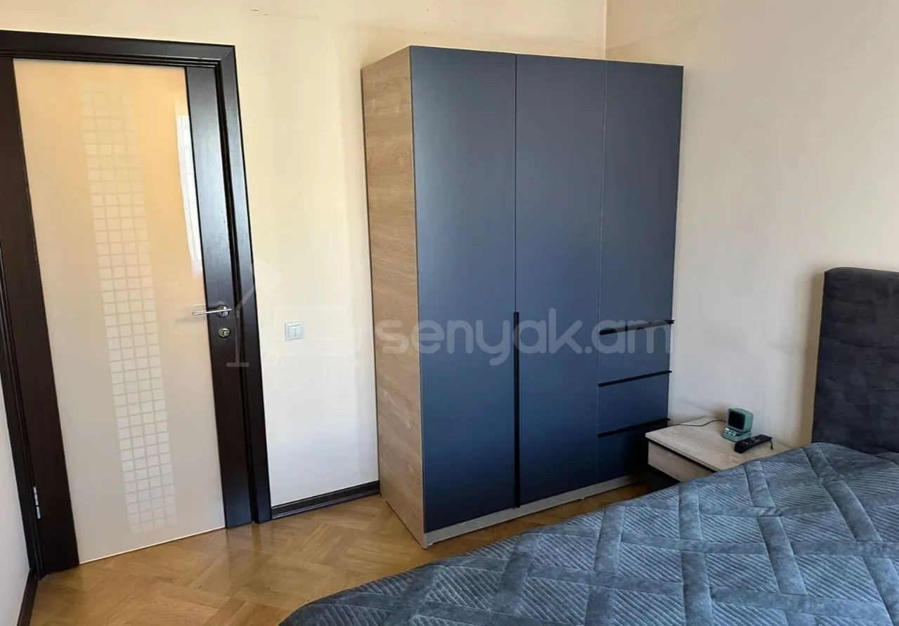 3 Սենյականոց Բնակարան, 80քմ, 5/9 հարկ, Նորմալ Վիճակում, Կահավորված