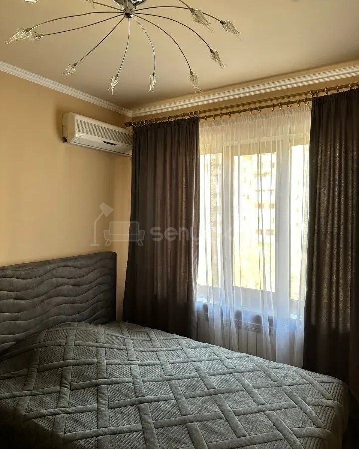 3 Սենյականոց Բնակարան, 80քմ, 5/9 հարկ, Նորմալ Վիճակում, Կահավորված