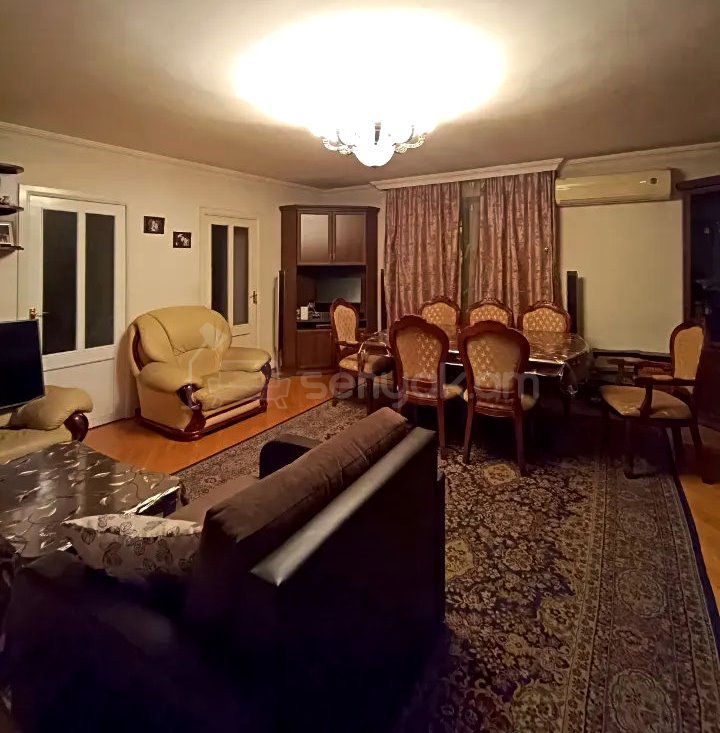 3 Սենյականոց Բնակարան Քարե Շենքում, 81քմ, 4/4 հարկ, Կապիտալ Վերանորոգված