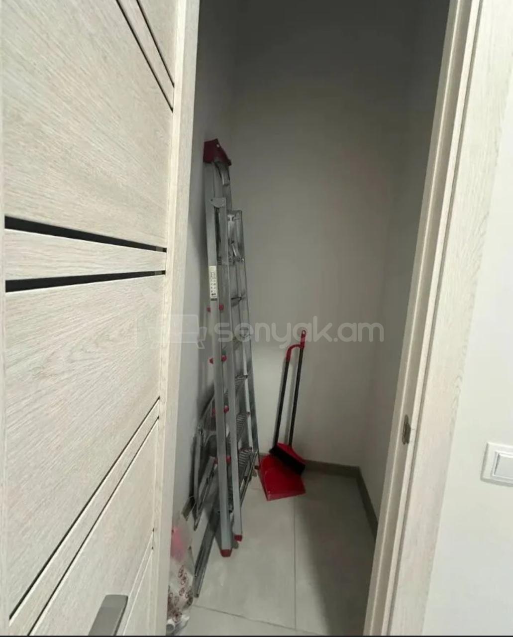 2 Սենյականոց Բնակարան Նորակառույցում, 60քմ, 4/13 հարկ, Դիզայներական Վերանորոգված, Կահավորված, Արևկող