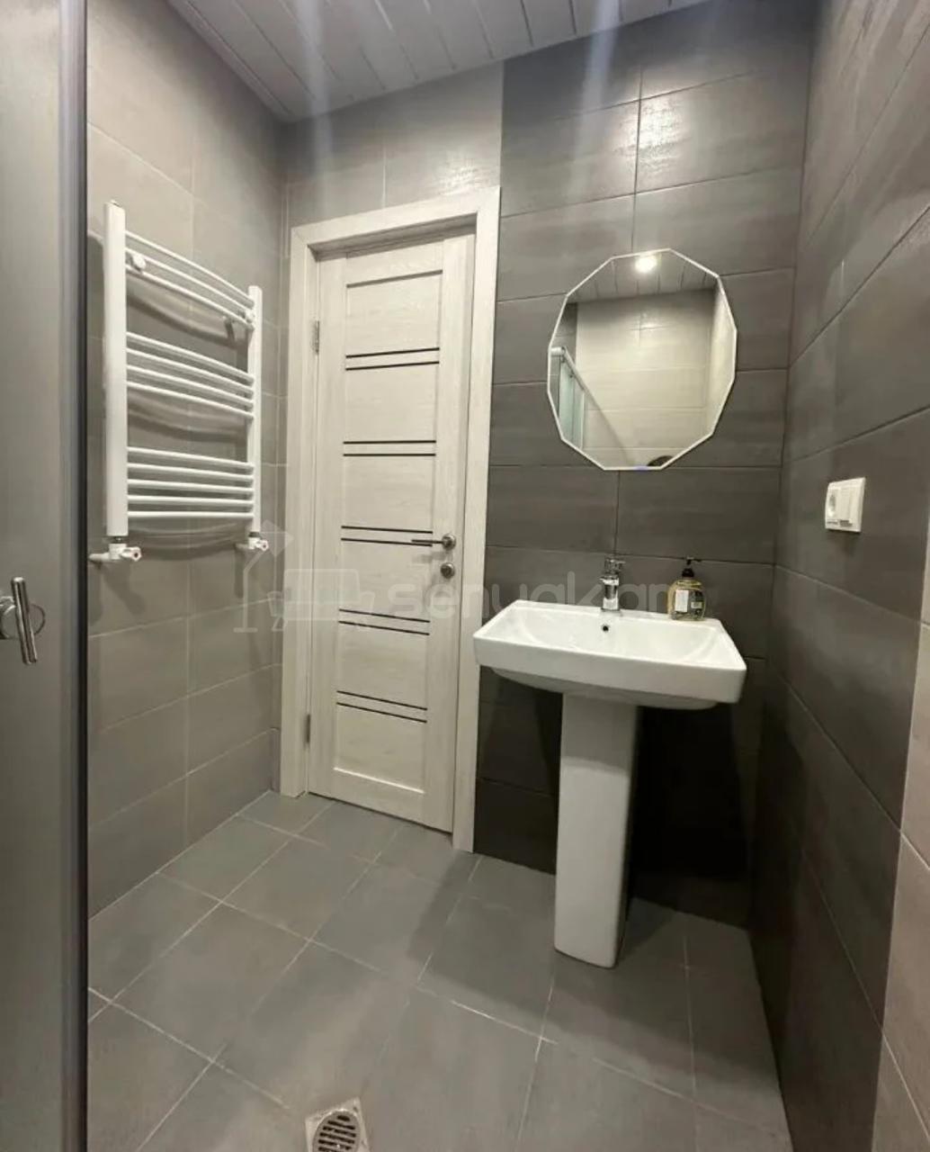 2 Սենյականոց Բնակարան Նորակառույցում, 60քմ, 4/13 հարկ, Դիզայներական Վերանորոգված, Կահավորված, Արևկող