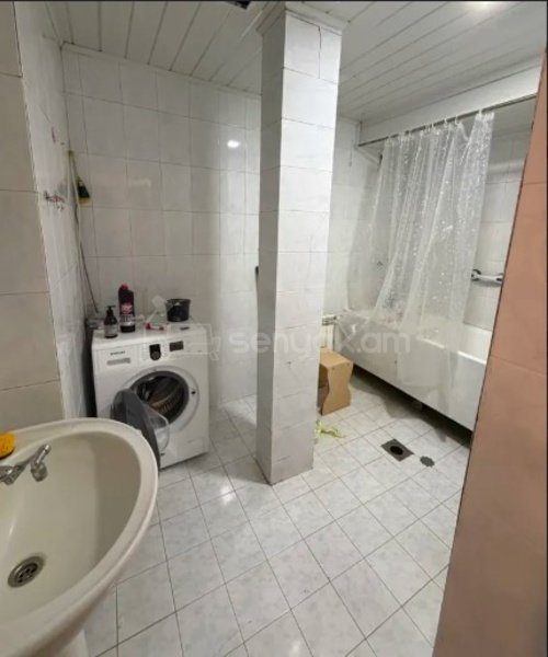 4 Սենյականոց Բնակարան, 100քմ, 2/9 հարկ, Կոսմետիկ Վերանորոգված, Կահավորված, Արևկող