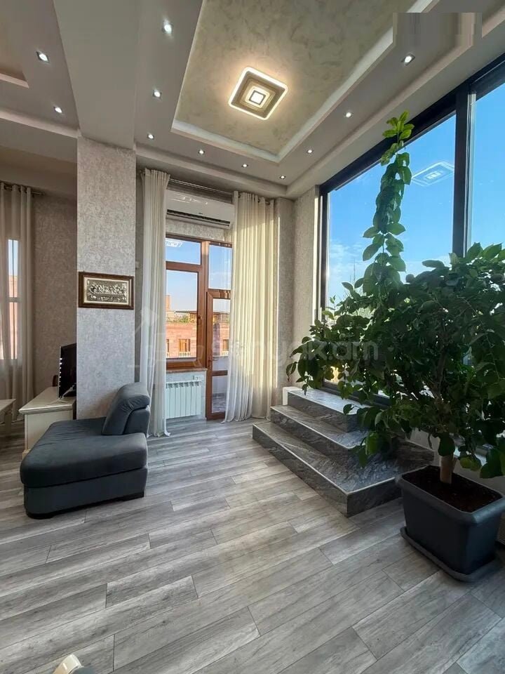 5 Սենյականոց Բնակարան Նորակառույցում, 122քմ, 9/9 հարկ, Դիզայներական Վերանորոգված