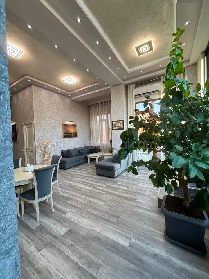 5 Սենյականոց Բնակարան Նորակառույցում, 122քմ, 9/9 հարկ, Դիզայներական Վերանորոգված