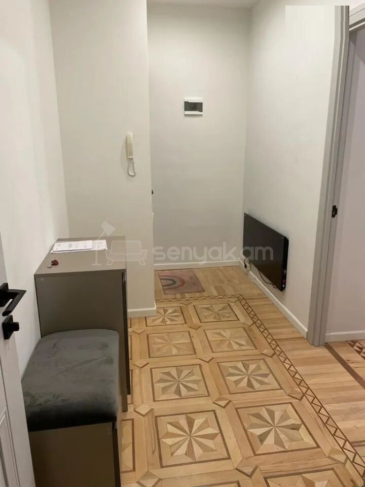 2 Սենյականոց Բնակարան Քարե Շենքում, 54քմ, 3/7 հարկ, Դիզայներական Վերանորոգված